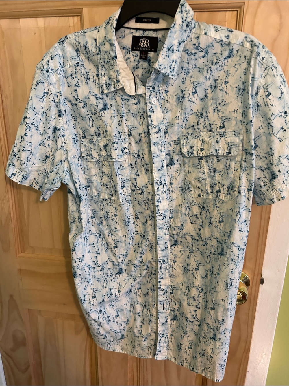 Rock & Republic White and Blue Marble-Print Short Sleeve Button-Up